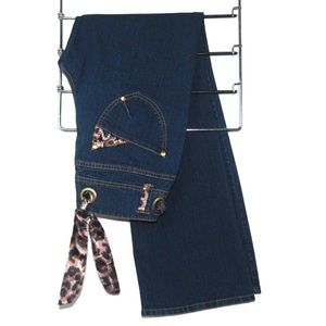 🔥🔥🔥 - Vintage What’s Hot dark blue flare jeans   Size 12   Mid rise.